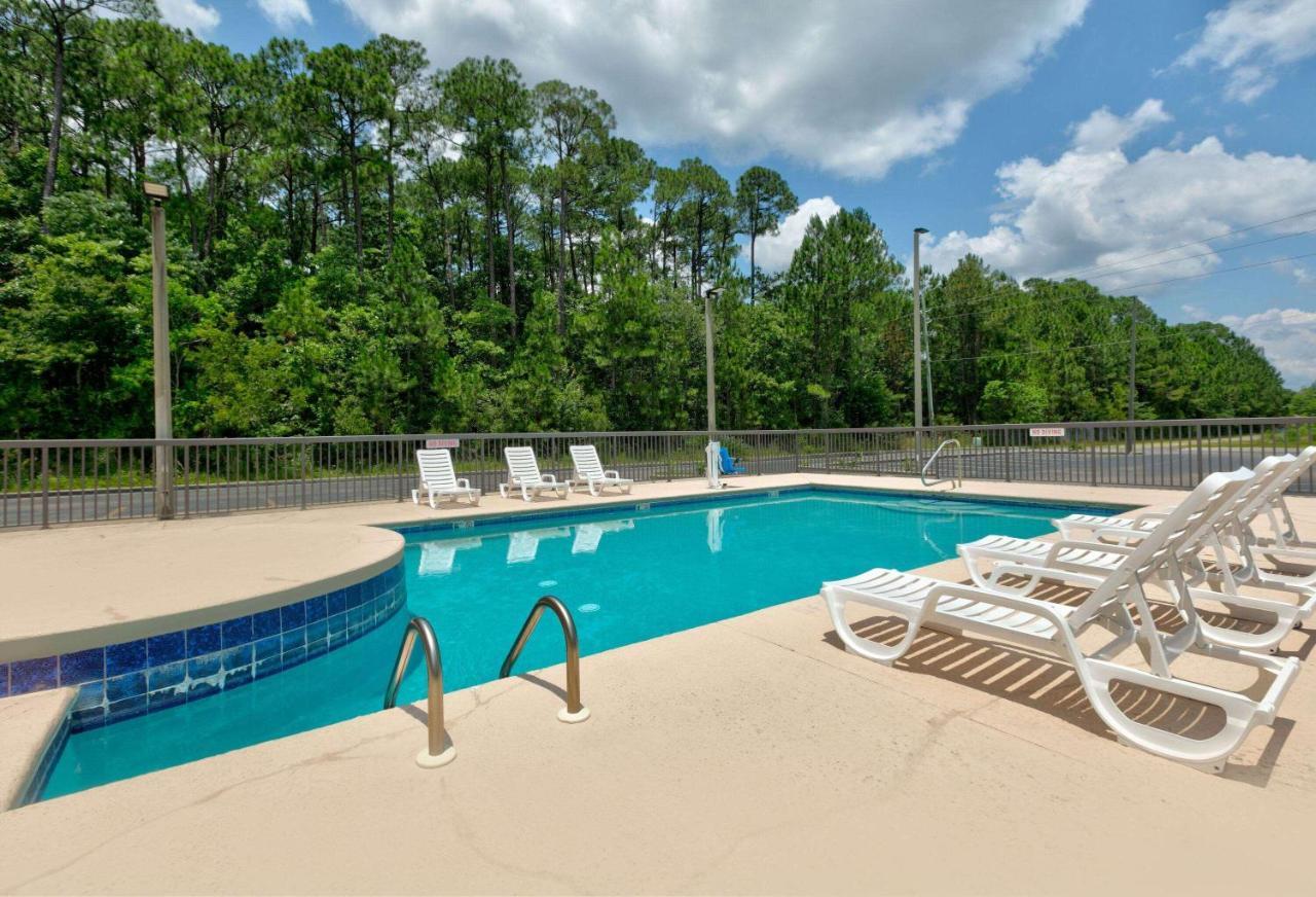 Super 8 By Wyndham Diberville Biloxi Area Εξωτερικό φωτογραφία