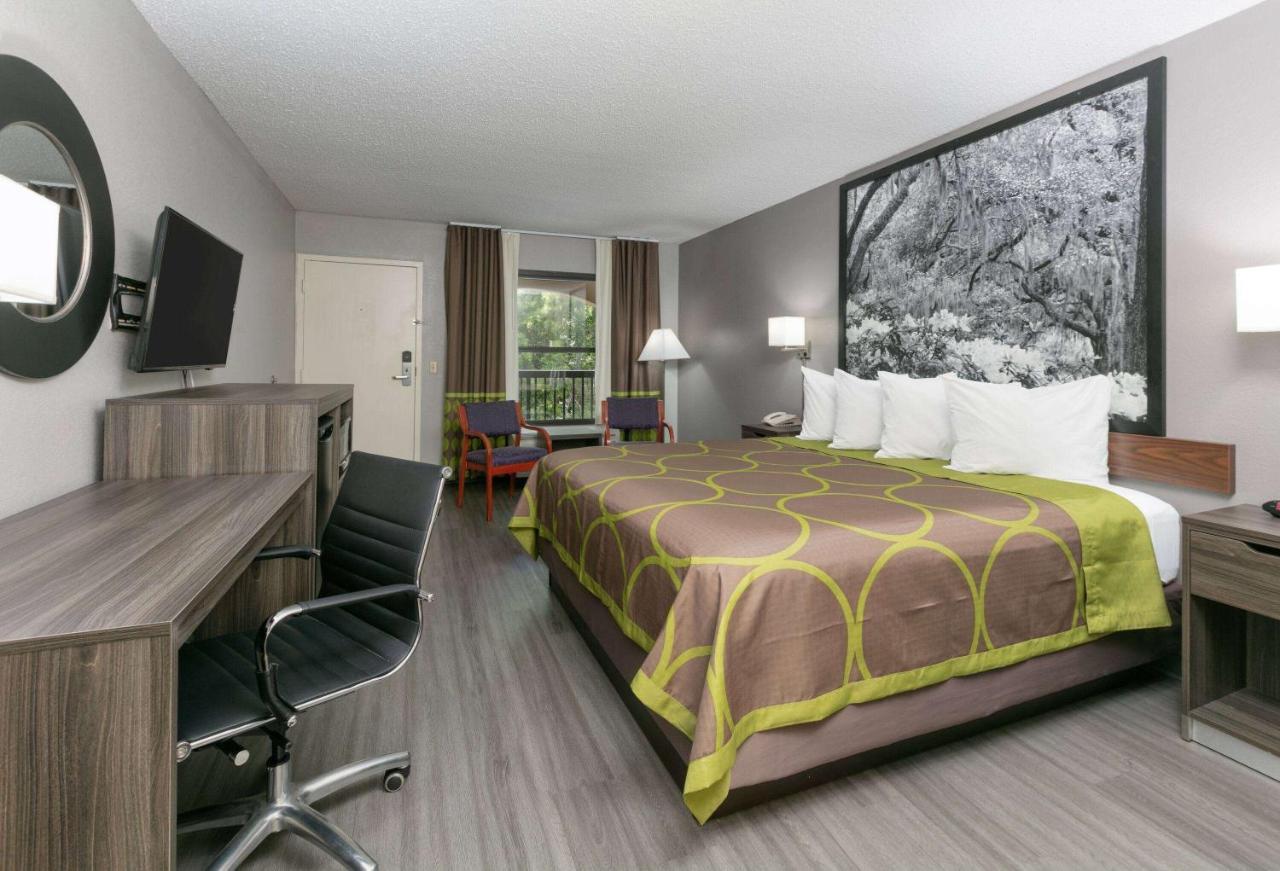 Super 8 By Wyndham Diberville Biloxi Area Εξωτερικό φωτογραφία
