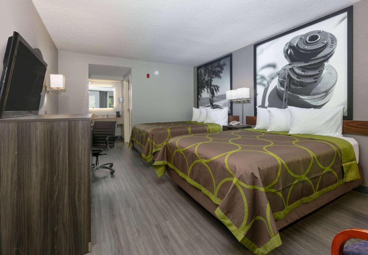 Super 8 By Wyndham Diberville Biloxi Area Εξωτερικό φωτογραφία