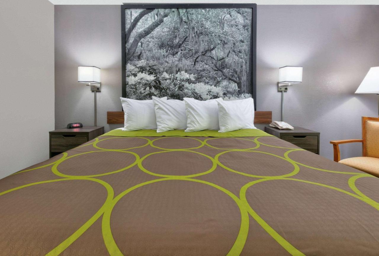 Super 8 By Wyndham Diberville Biloxi Area Εξωτερικό φωτογραφία