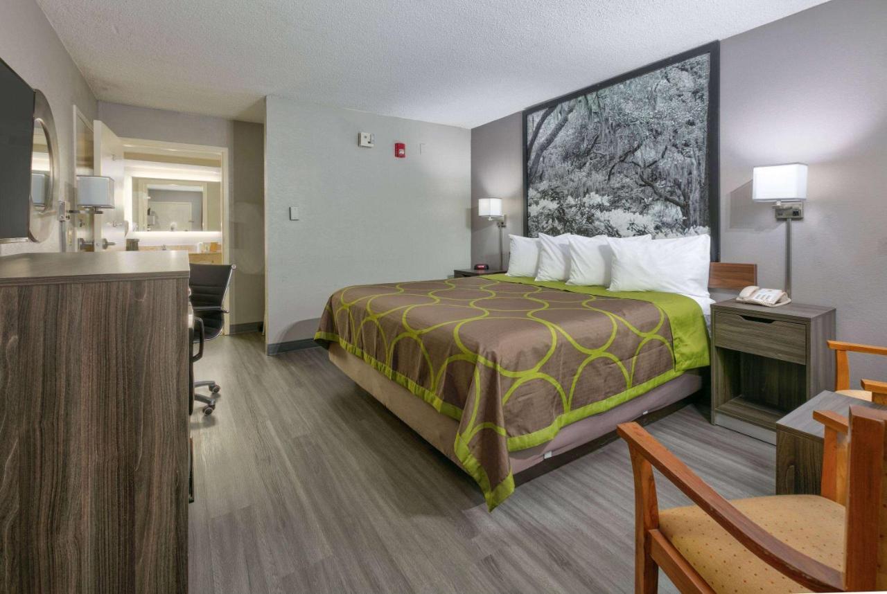 Super 8 By Wyndham Diberville Biloxi Area Εξωτερικό φωτογραφία